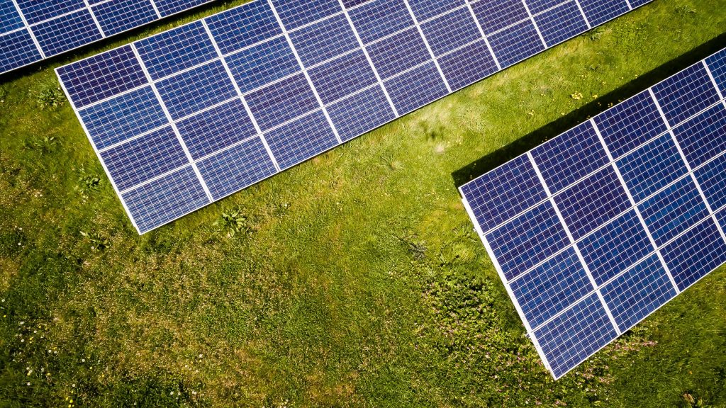 Placas solares Red Comunidades energéticas
